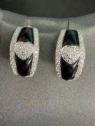 CERTIFIED 18K WHITE GOLD DIAMOND STUD EARRINGS