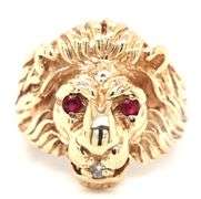 10kt Yellow gold Lion head ring with ruby eyes and diamonds