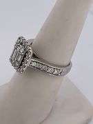 CERTIFIED 14K WHITE GOLD DIAMOND RING