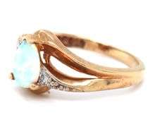 10kt Yellow gold Synthetic opal ring