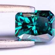 Dazzling 7.5 Ct Green Radiant Emerald Cut Fire Moisssanite Solitaire