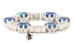 4.50ctw Sapphire and 0.25ctw Single Cut Diamond Circle Brooch in 18K