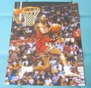 HAND SIGNED MICHAEL JORDAN 8X10 WITH COA