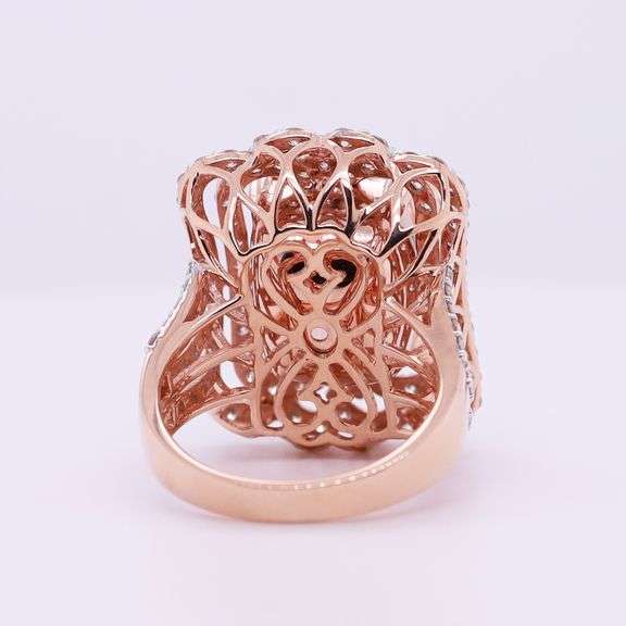 Stunning 8cts Morganite and Diamond Ring