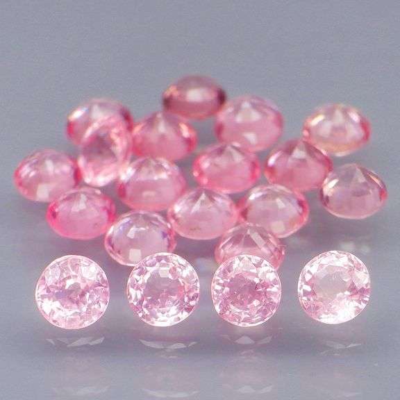 Very rare 3.61ct set of pure pink Spinels!!!
