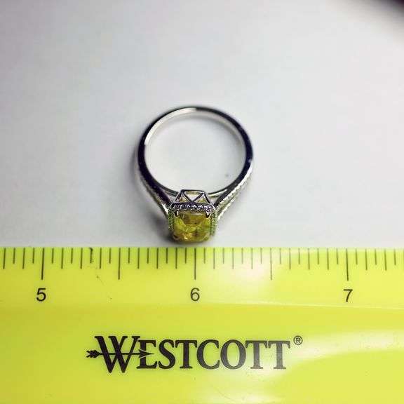 Extremely rare GIA certified unheated Sapphire & Diamond Ring