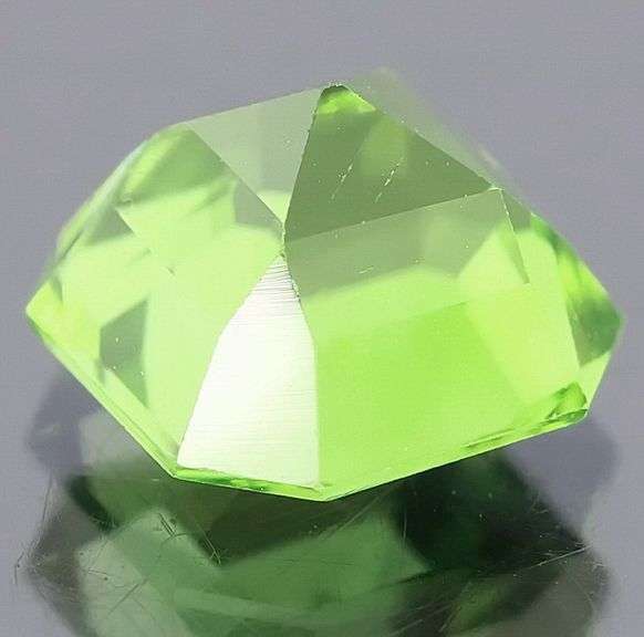 Marvelous 3.06ct VS untreated Peridot