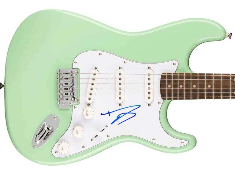 Dave Grohl Nirvana Foo Fighters Signed Surfer Green Fender Stratocaster Guitar ACOA