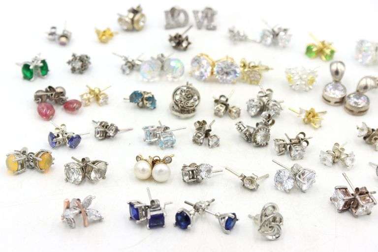 Group lot of Vintage 925 sterling silver earrings