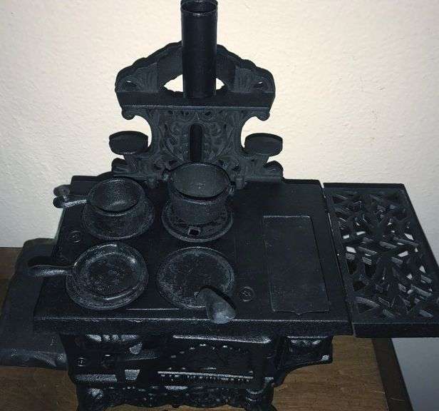 Cast Iron  Mini Wood Cook Stove Set