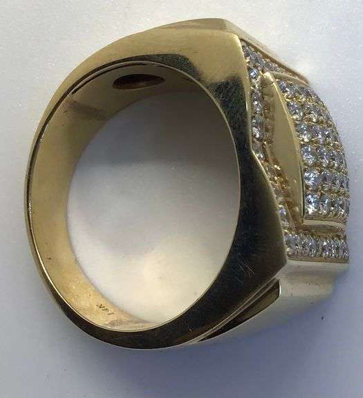 MEN'S 14K YELLOW GOLD RING WITH 1.25 CARATS OF DIAMONDS