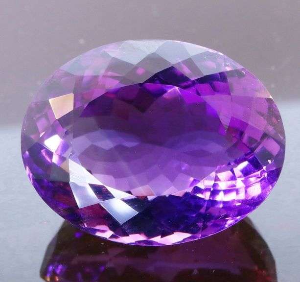 Superb 29.59ct top violet natural Amethyst