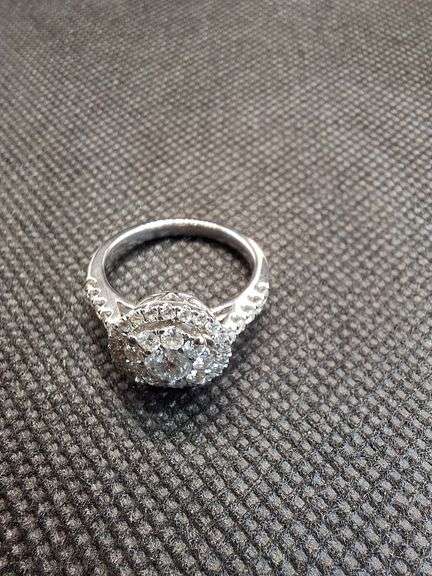 DELICATE 14K WHITE GOLD NATURAL DIAMOND ENGAGEMENT RING