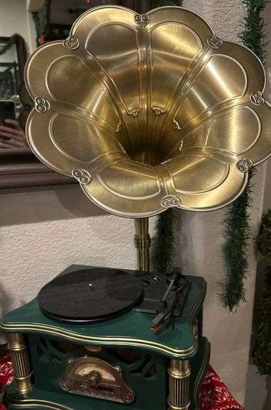 Retro Turntable Gramophone Record Player