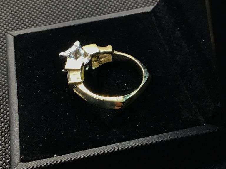 STUNNING 14K TWO TONE GOLD RING