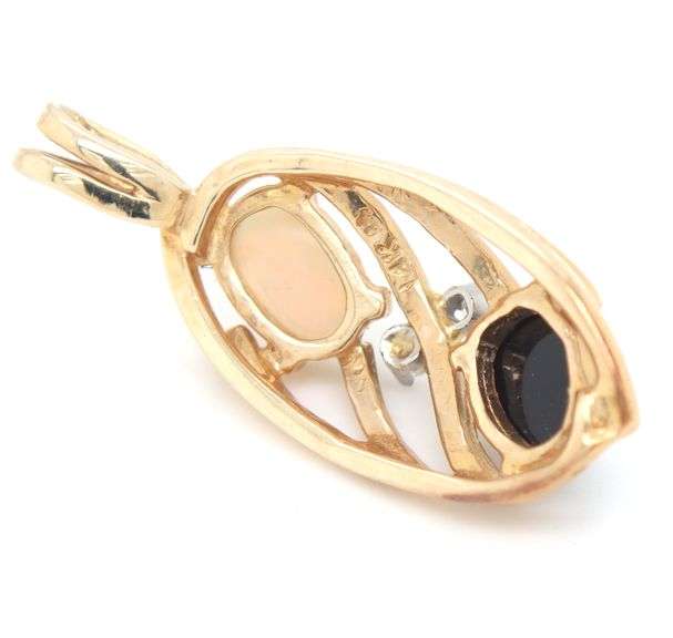 Tasteful 14K YG Pendant with opal & Black Onyx