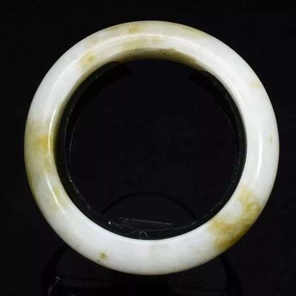 Simply amazing 18.45ct REAL Burmese Jade ring!