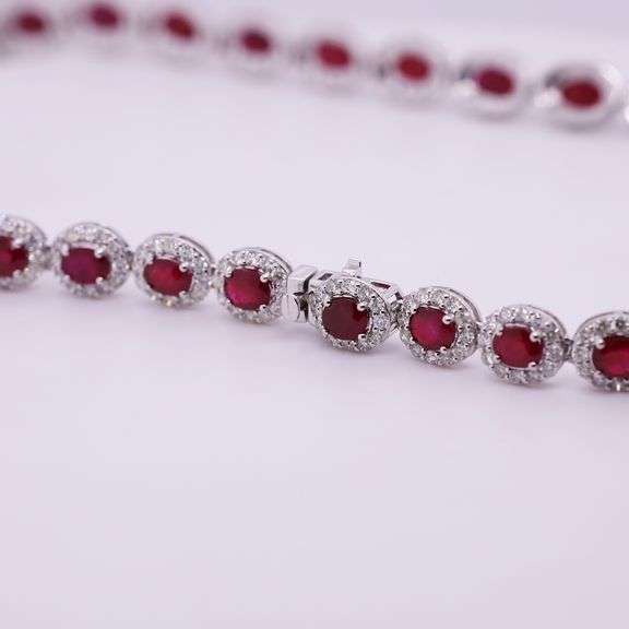 Investment! Very rare and collectable GIA certified Ruby & Diamond Necklace