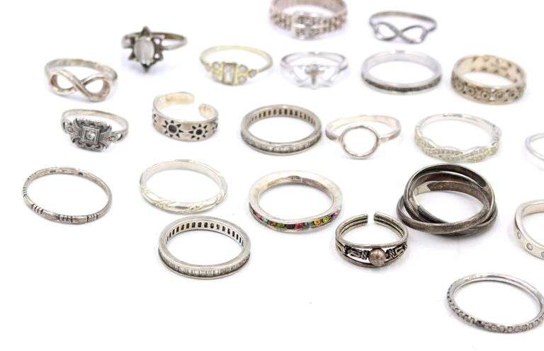 Vintage 925 sterling silver group lot of rings