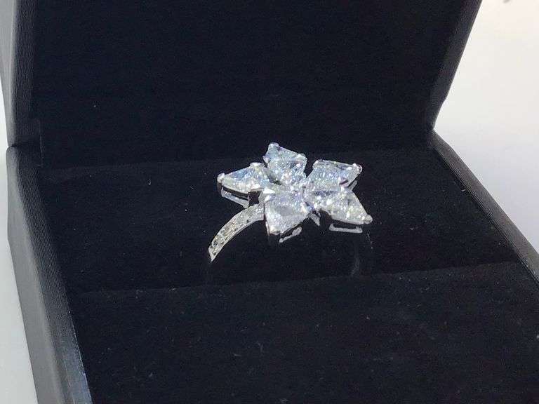 ANTIQUE 18K WHITE GOLD ROSITAS RING