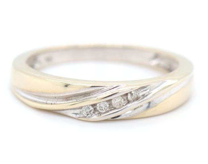 Sweet 14K WG Band with Diamond Accents
