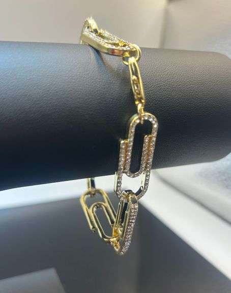Impressive 14 Kt Gold Plated Paper Clip Bracelet
