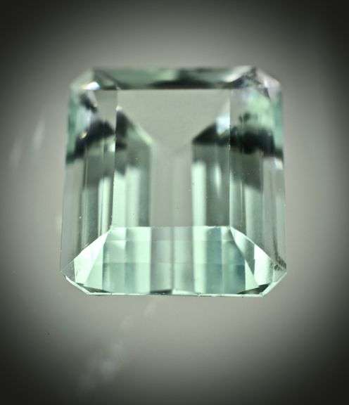 Stunning Loose 23 Carat Aquamarine Stone