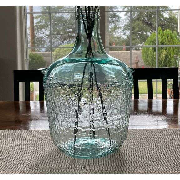 Spanish Bottle with Bubble Texture