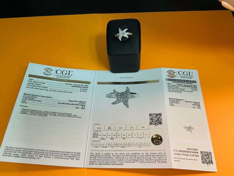 CERTIFIED 18K WHITE GOLD DIAMOND RING