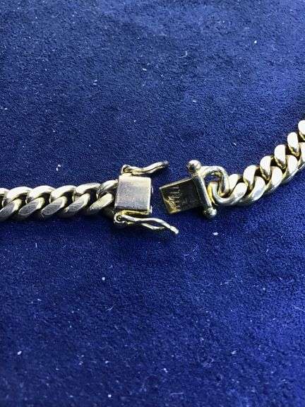Classic 10k yellow gold Cuban link chain