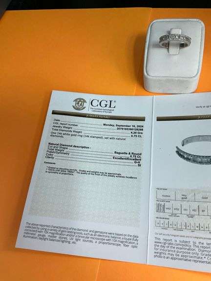 CERTIFIED 14K WHITE GOLD DIAMOND BAND