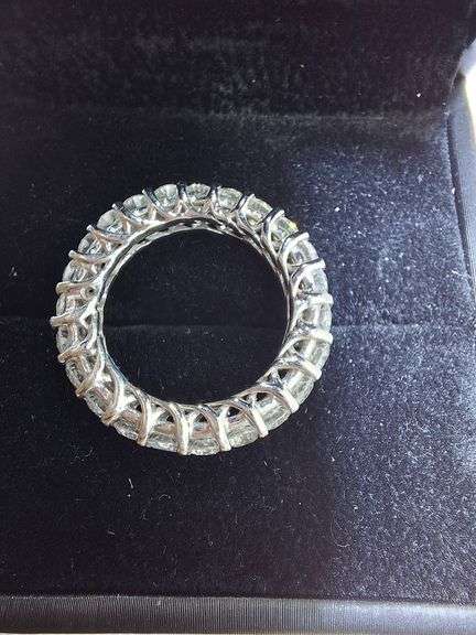 STUNNING 14K WHITE GOLD NATURAL DIAMOND WEDDING BAND