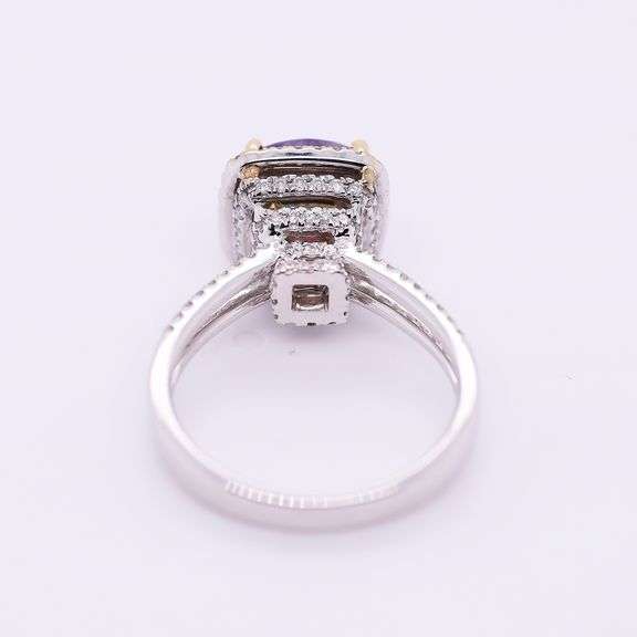 Beauty of a Kashmir Sapphire and Diamond Ring
