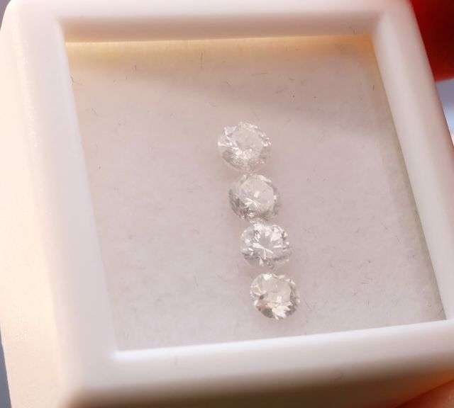 Stunning .57ct graduated set of real Diamonds!