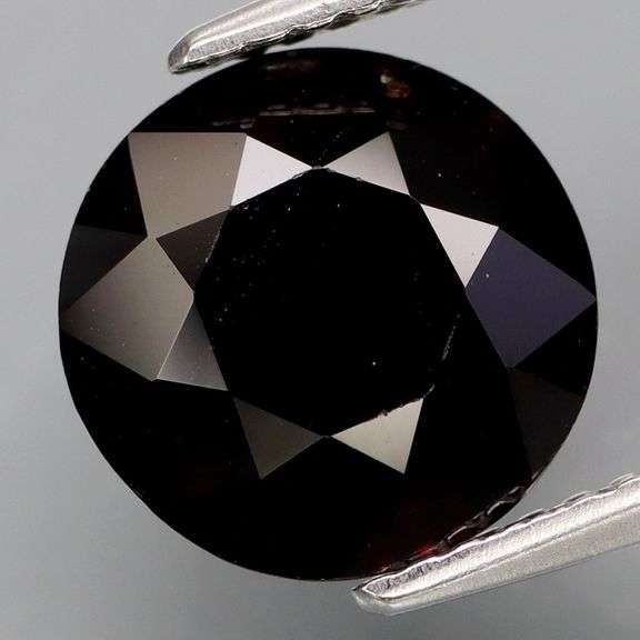 Midnight crimson 4.76ct Burmese Spinel solitaire!