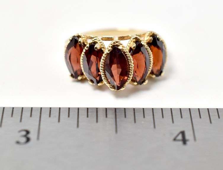 Striking 10K Yellow Gold Red Garnet Gemstone Ring