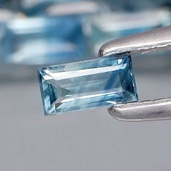Amazing 2.97ct set of washed denim blue Sapphires!