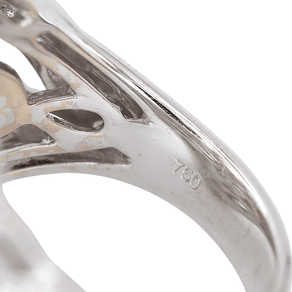 18k (750) Natural Diamond Cocktail Ring