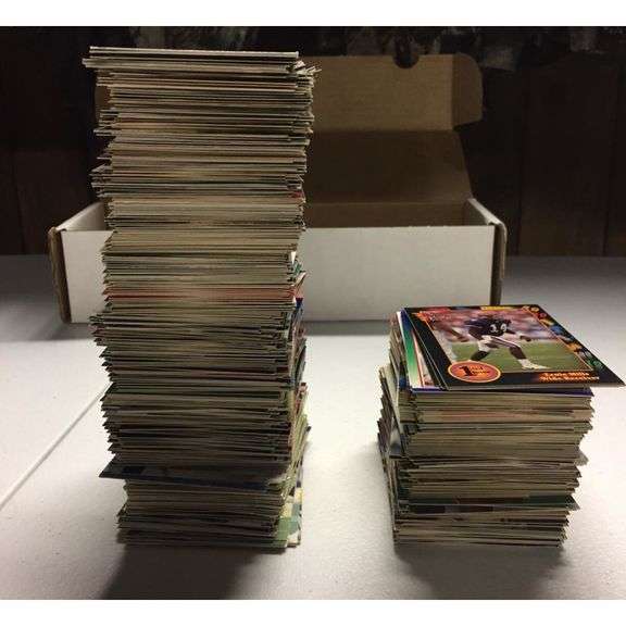 600 Old & Modern Football Cards
