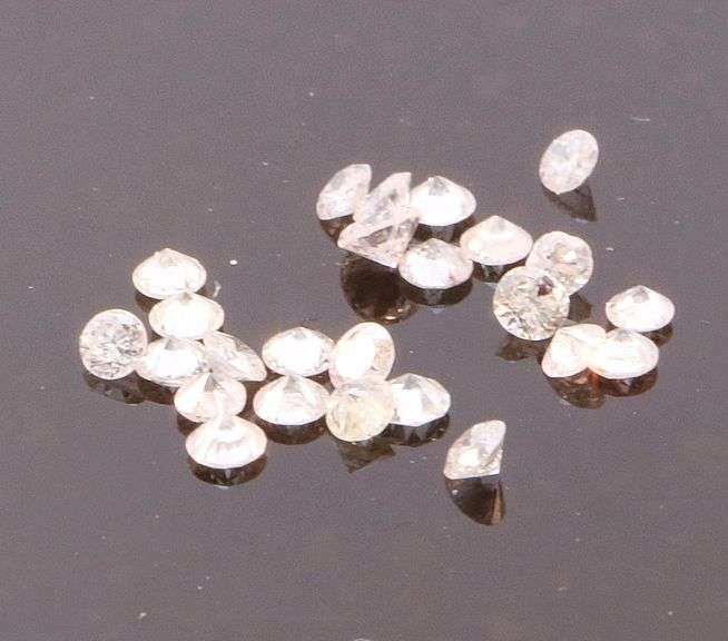 Sparkling .77ct set of matched round brilliant Diamonds!