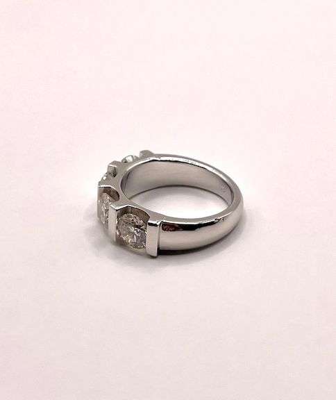 Stunning 4 Stone 3.49 Ct Vvs1 Rare Moissanite Ring