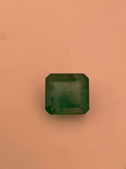 Investment quality CERTIFIED 15.86 CARATS NATURAL EMERALD