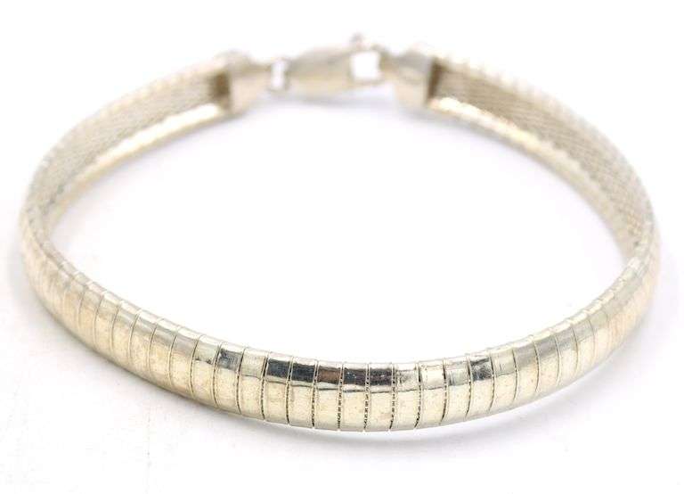 Group lot of 4 Vintage 925 sterling silver bracelets