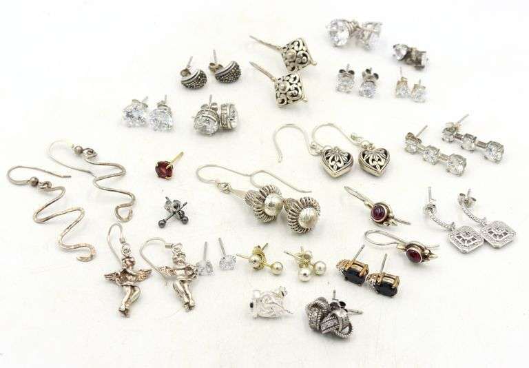 Group lot of Vintage 925 sterling silver earrings