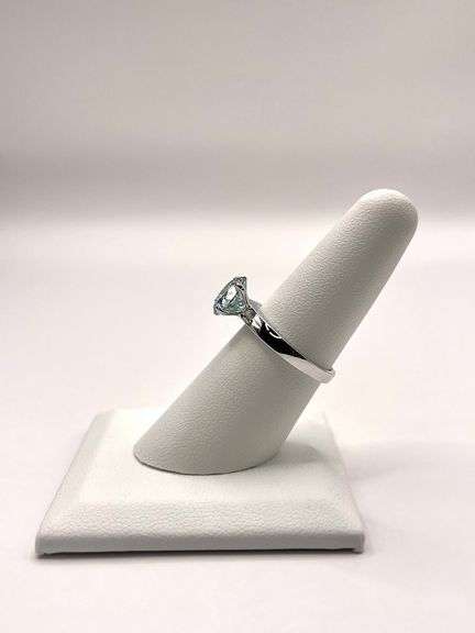 Dazzling 3.1 Ct White Ice Blue Lab Simulated Diamond Ring