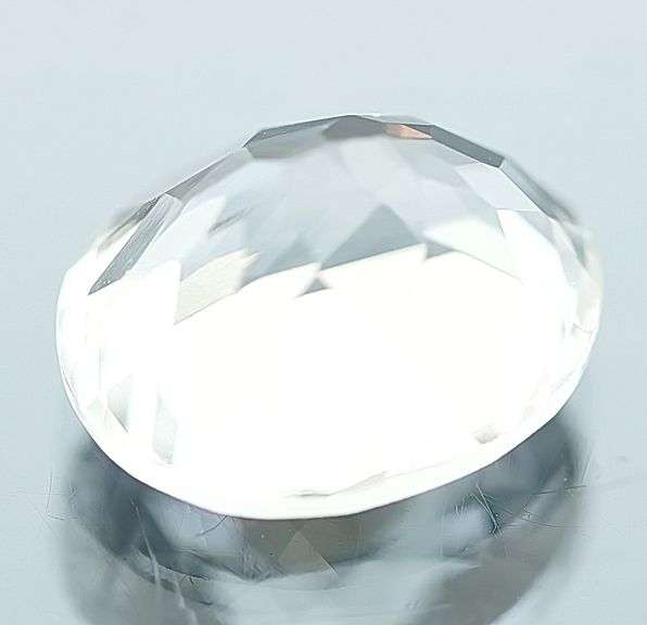 Impressive! 6.25ct natural diamond white Topaz!