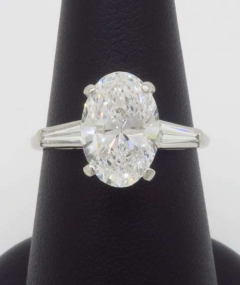GIA Certified Oval Diamond Ring