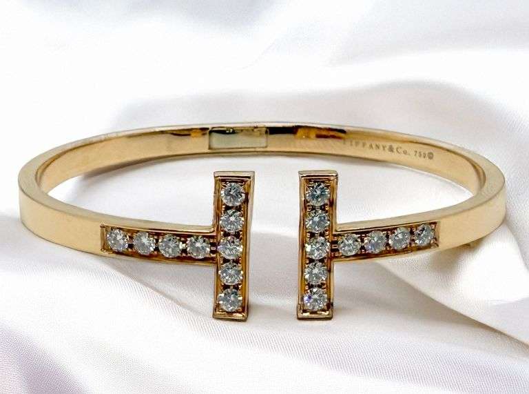 Tiffany Flexible 18K Gold Bangle with 1.17ct Diamonds