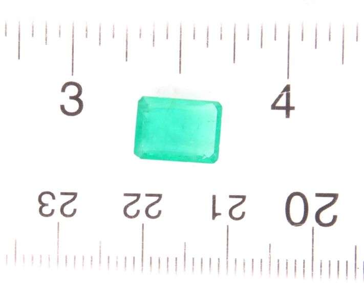 Vivid color! 5.63ct jewelers Emerald set!