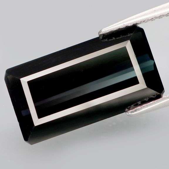 Substantial 7.56ct untreated black Tourmaline